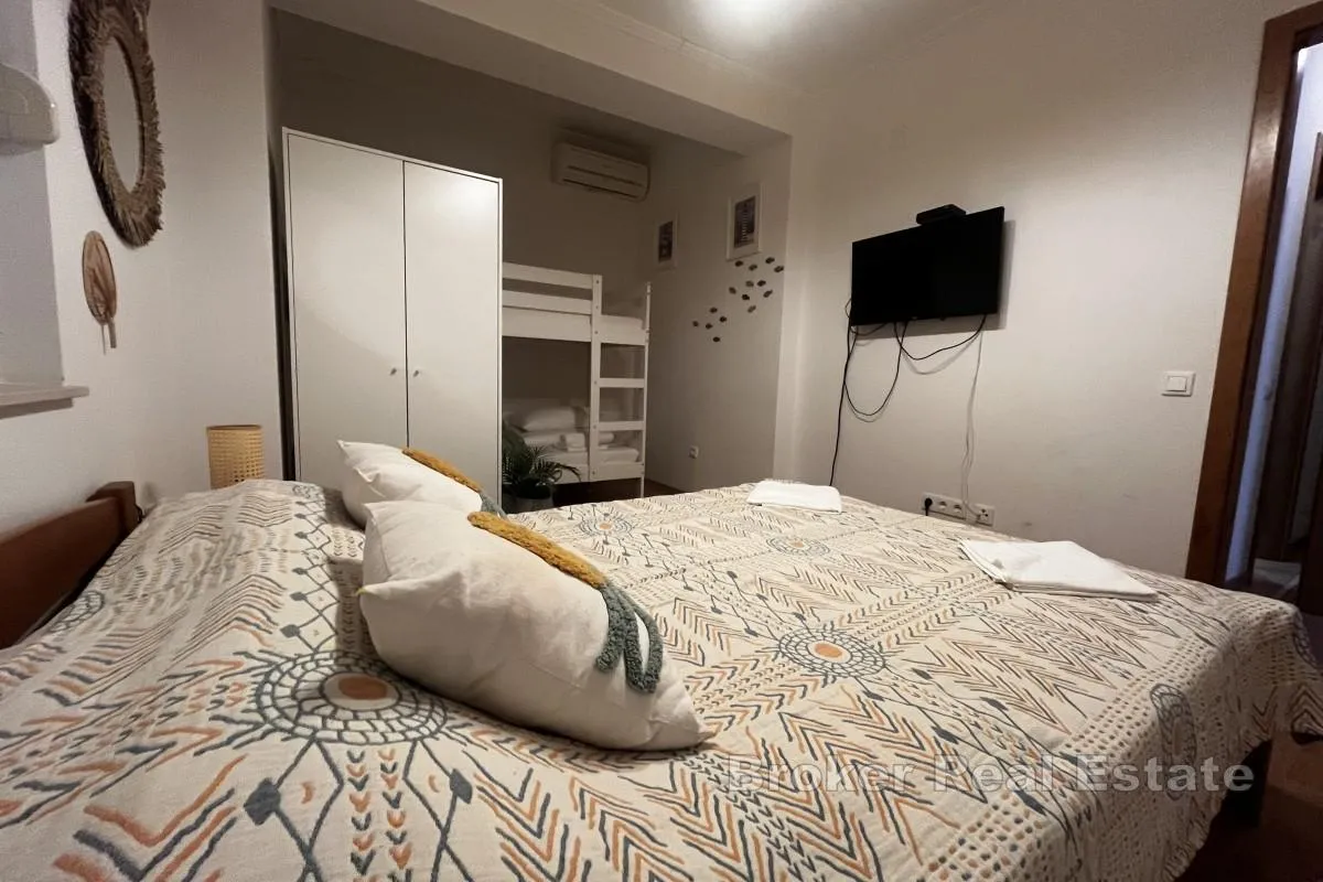 kuća s pogledom na more i planiranim projektom - slika 8