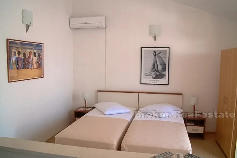 kuća sa 9 apartmana, za prodaju - slika 11