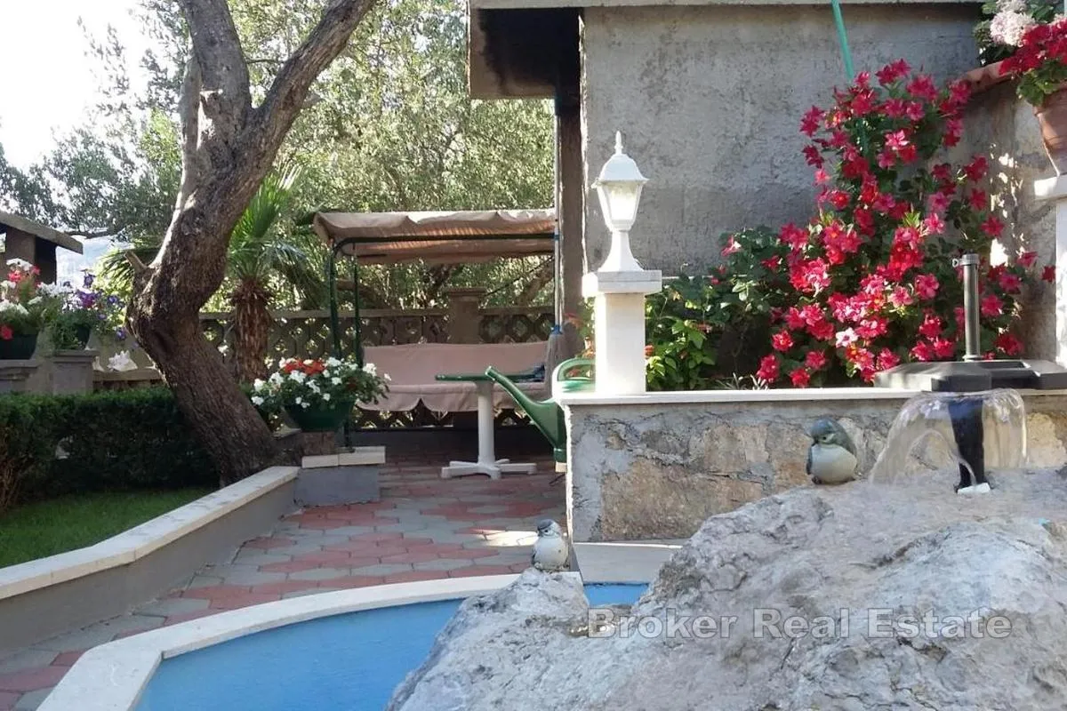 apartmanska kuća s pogledom na more - slika 12