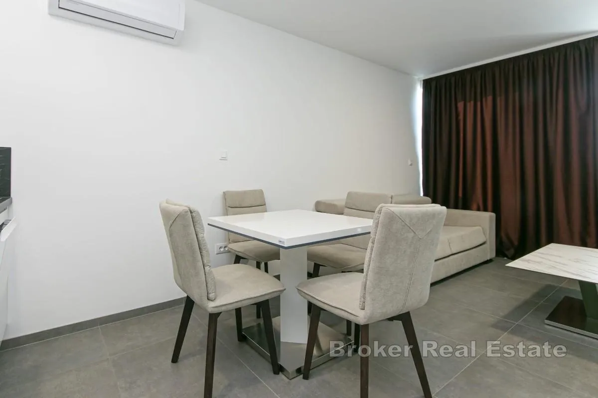 penthouse na mirnoj lokaciji - slika 4