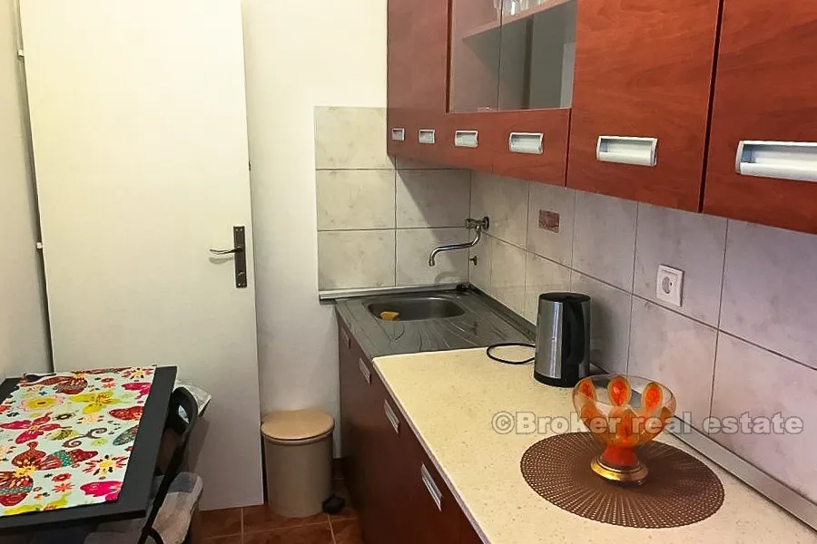 dvojna kamena kuća s dvorištem, na prodaju - slika 11