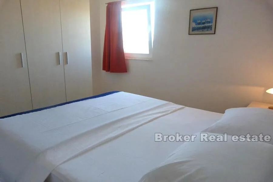apartmanska kuća s pogledom na more, na prodaju - slika 5