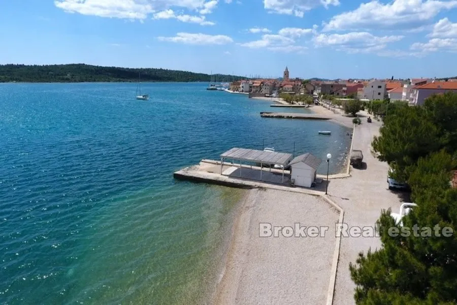 Građevinsko zemljište prvi red do mora - Sibenik, Sibenik