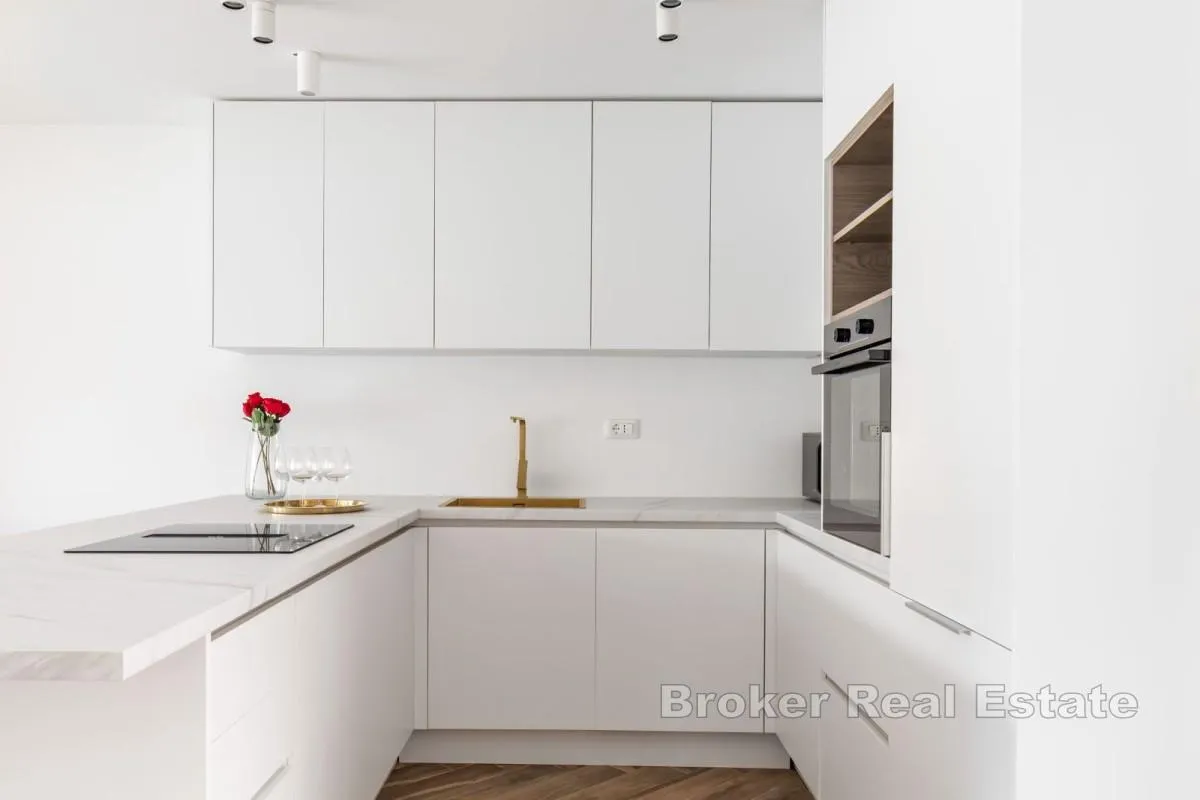 apartmanska kuća prvi red do mora - slika 6