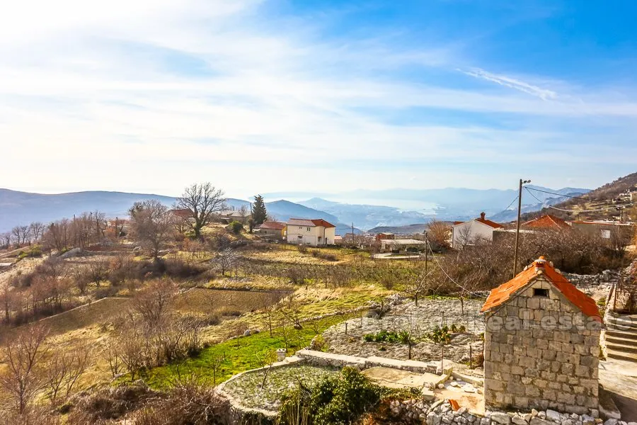renovirana kamena kuća, na prodaju - slika 11