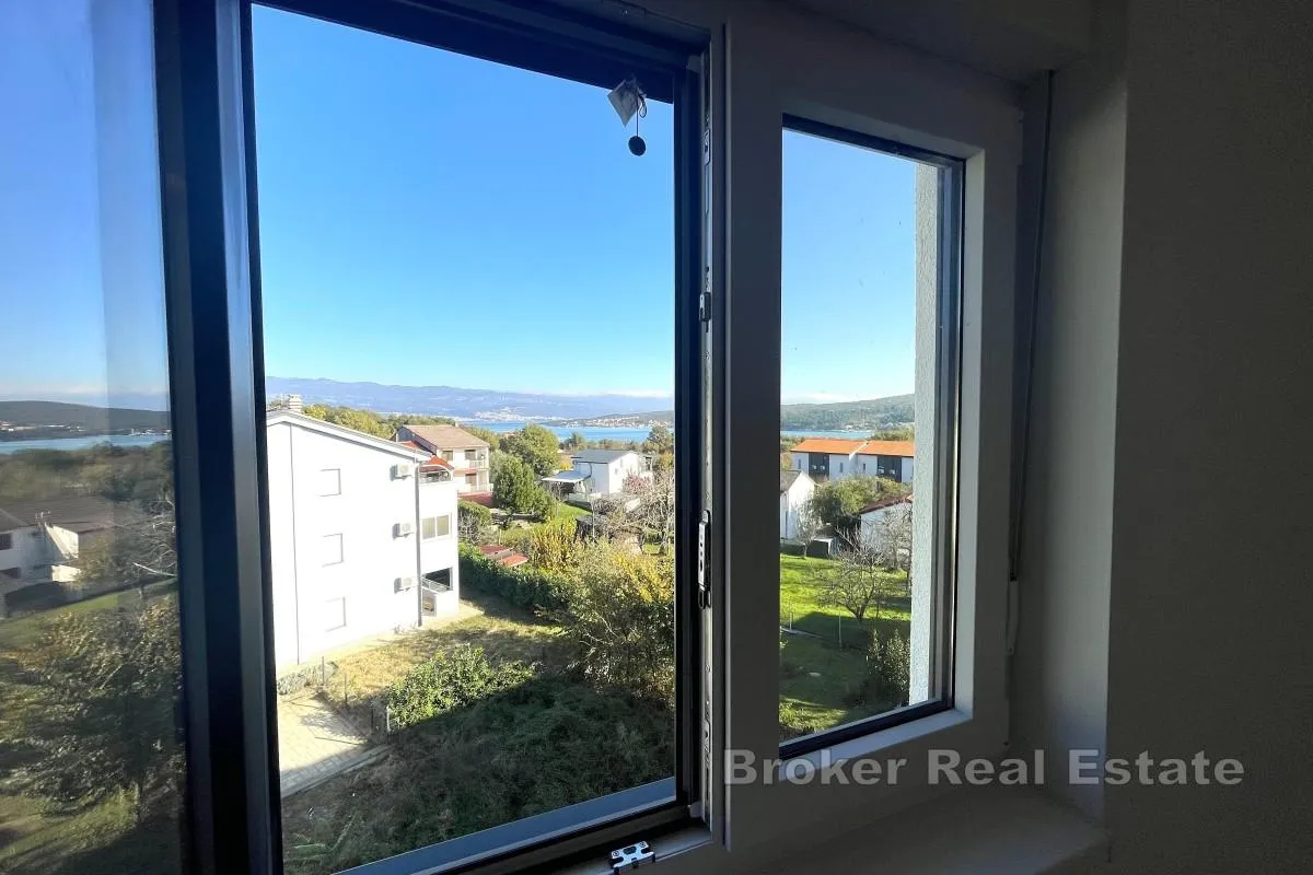 apartman na mirnoj lokaciji i pogledom na more - slika 8