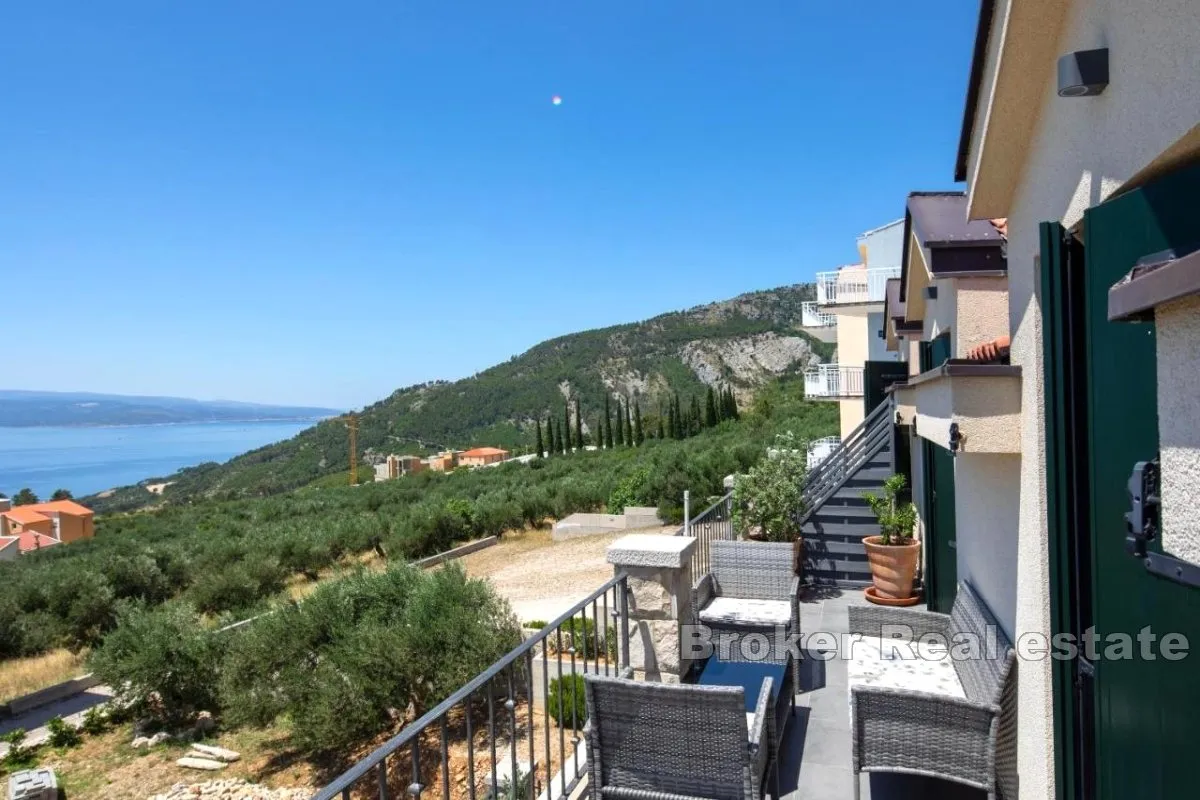prekrasna apartmanska kuća s pogledom na more - slika 2