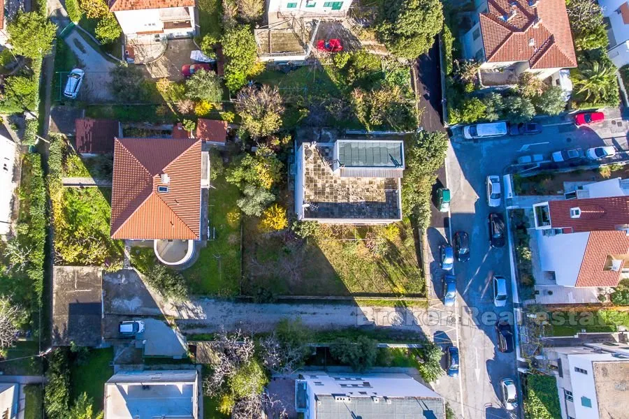 meje, obiteljska vila na atraktivnoj lokaciji - slika 5