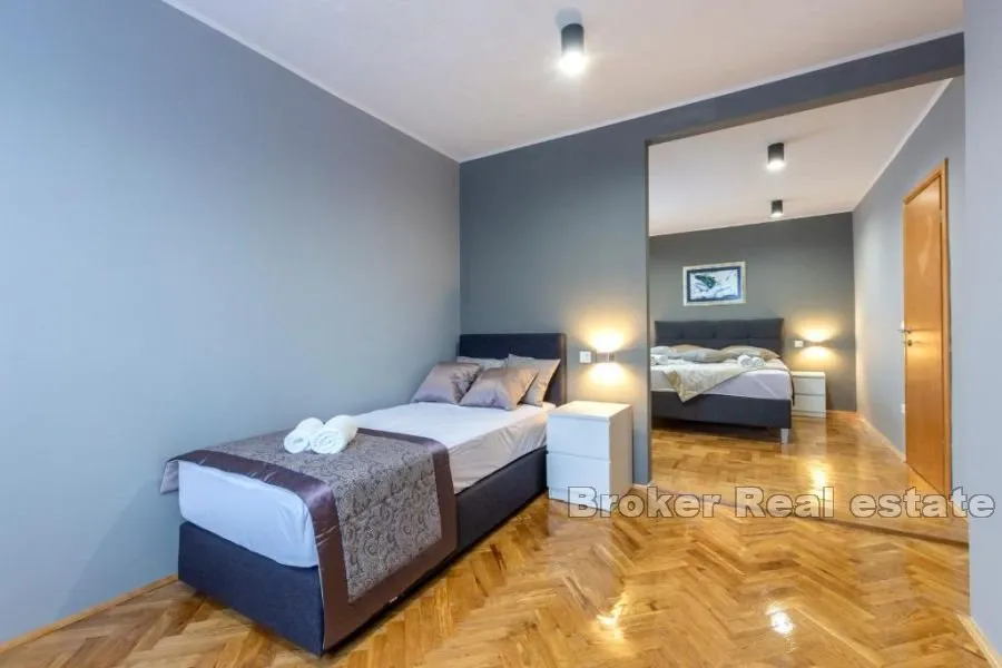 kuća s bazenom i pogledom na more - slika 8