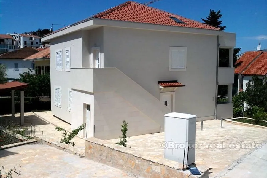 vila od 280m2 na parceli od 521m2, na prodaju - slika 8