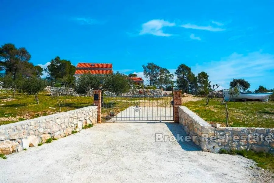 kuća za odmor s pogledom na more - slika 2