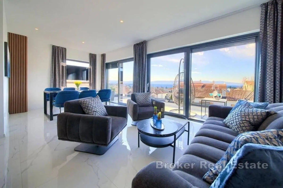 Penthouse s dva odvojena stambena dijela - Krk