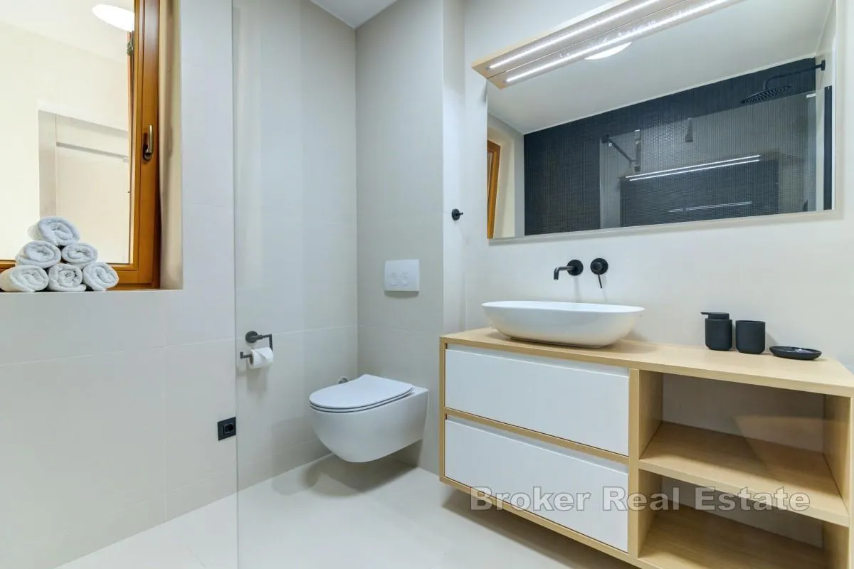 luksuzni apartman s panoramskim pogledom - slika 8