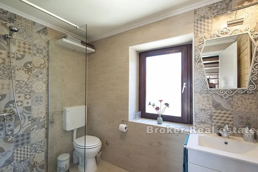 dvojna apartmanska kuća - slika 14