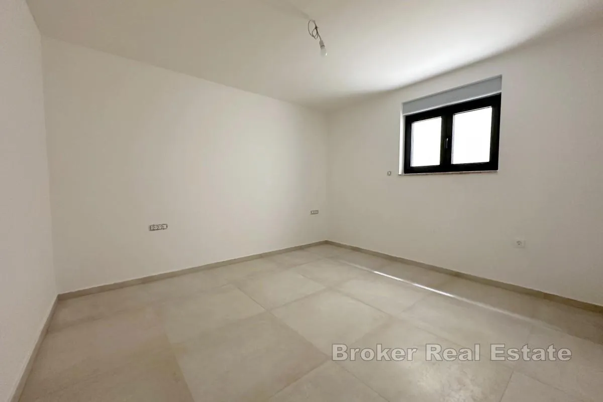 apartmani u novogradnji s pogledom na more - slika 10