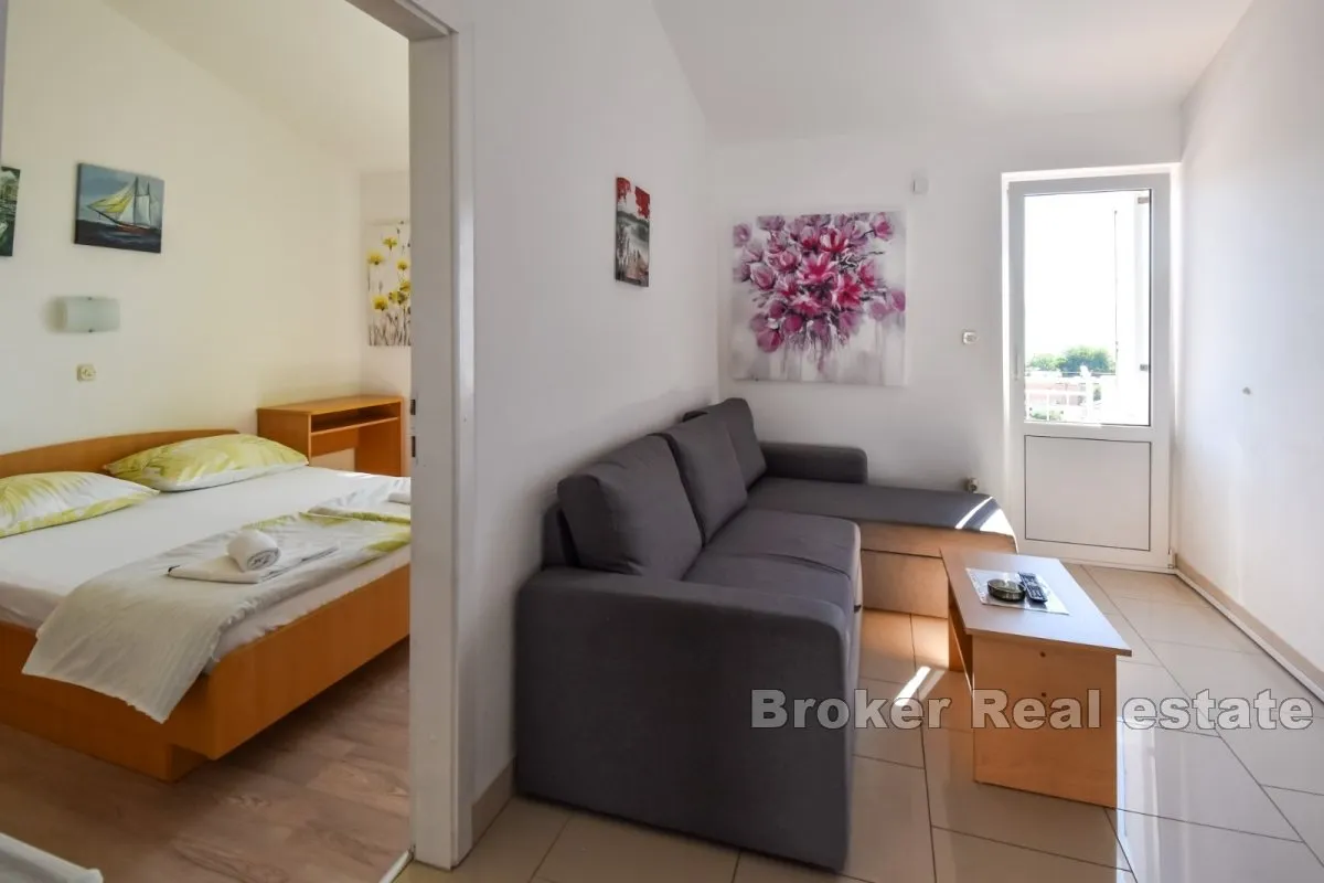 poslovno apartmanska kuca sa prekrasnim pogledom i blizinom mora - slika 6