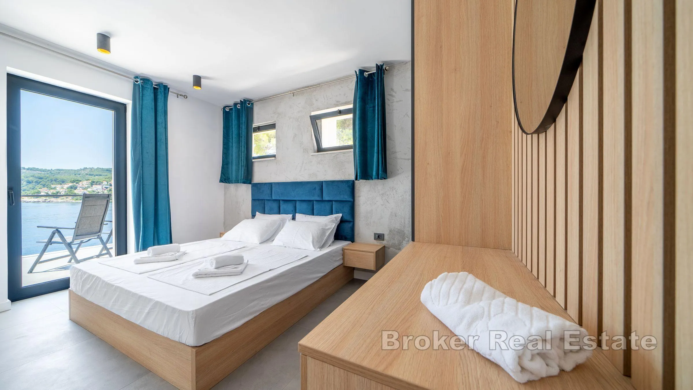novoizgrađena vila sa bazenom - slika 15