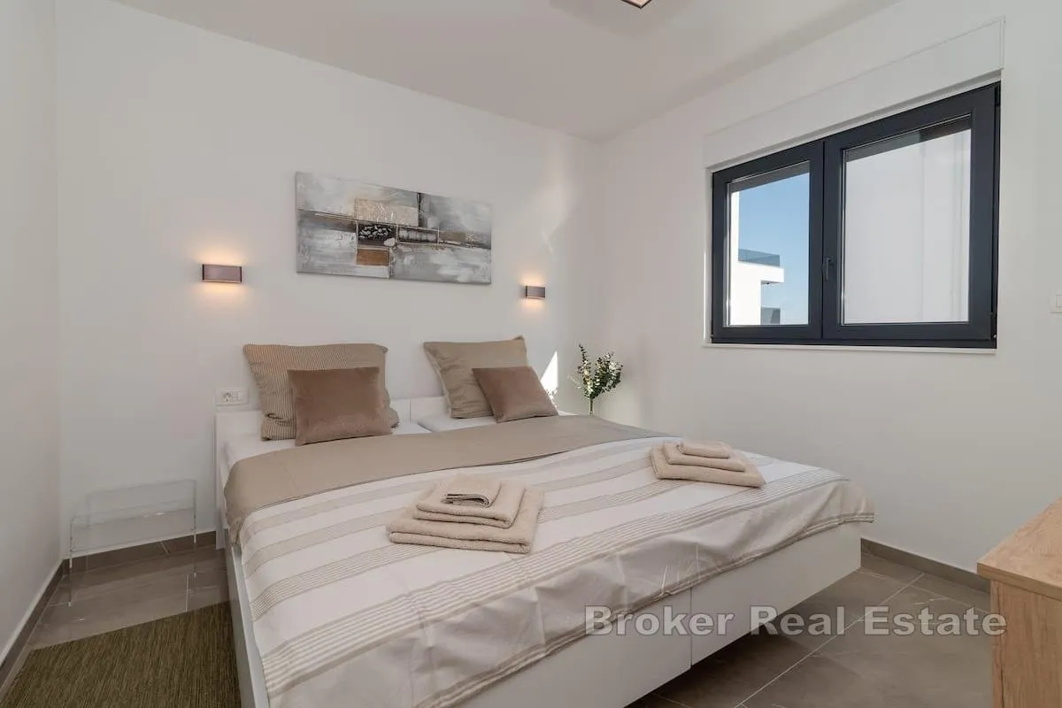 moderan dvosoban apartman s bazenom - slika 5