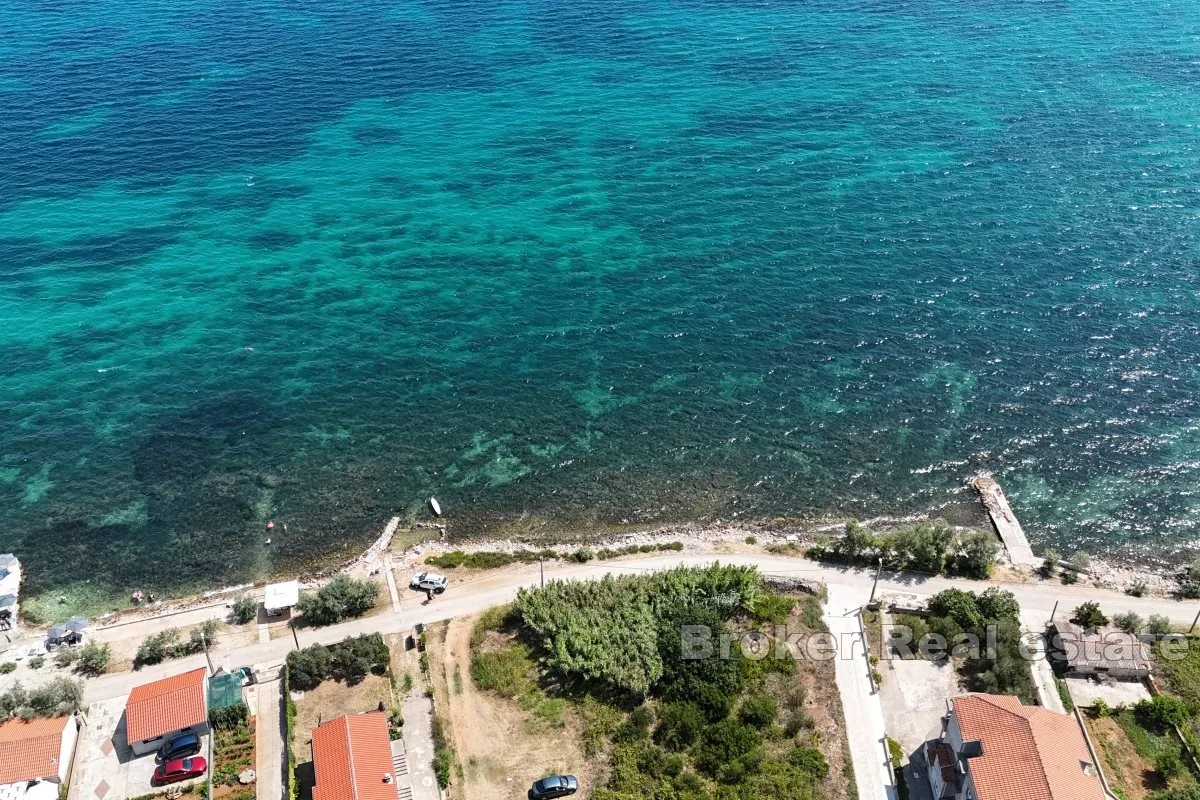 građevinsko zemljište u prvom redu do mora - slika 5