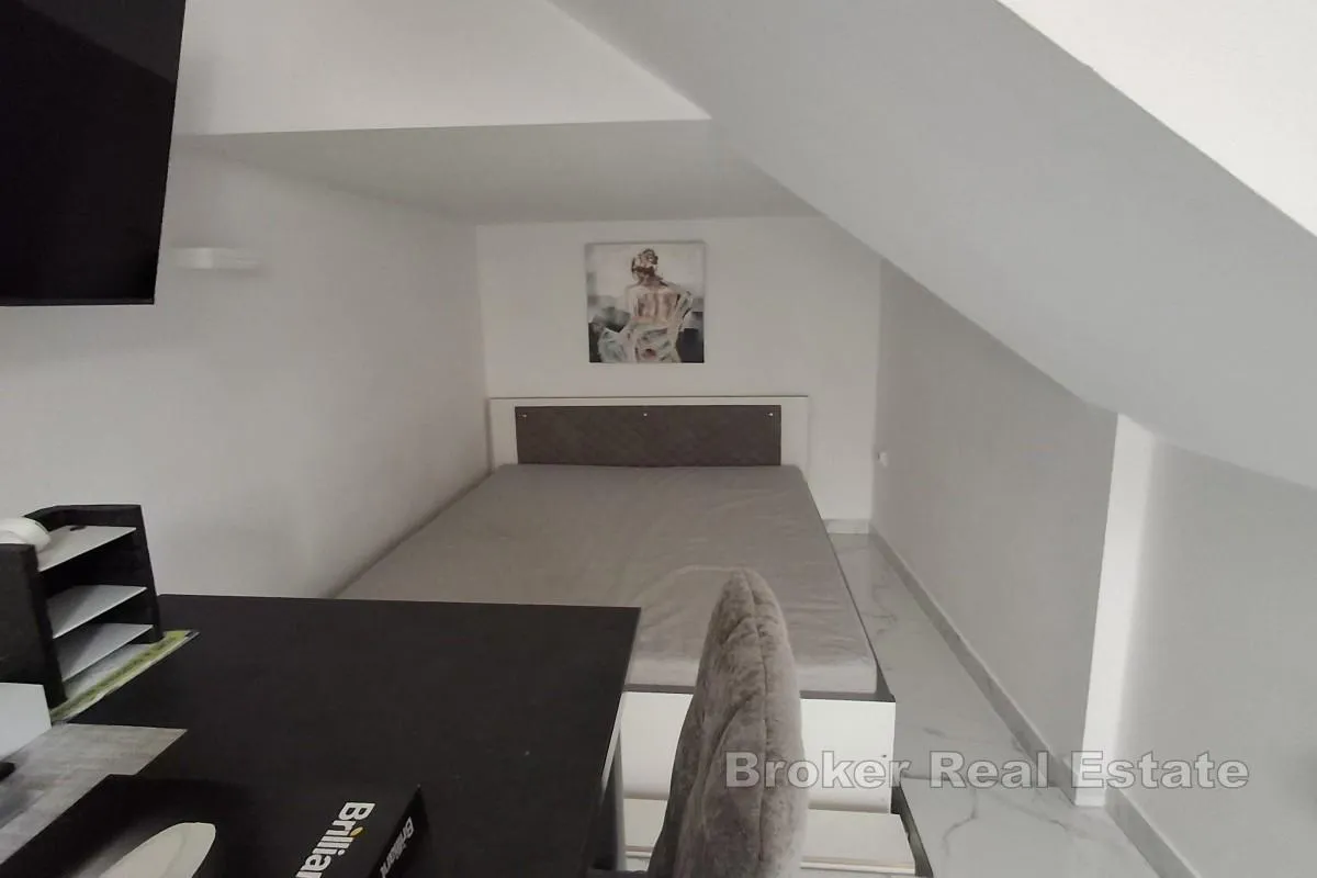 apartmanska kuća s otvorenim pogledom na more - slika 12