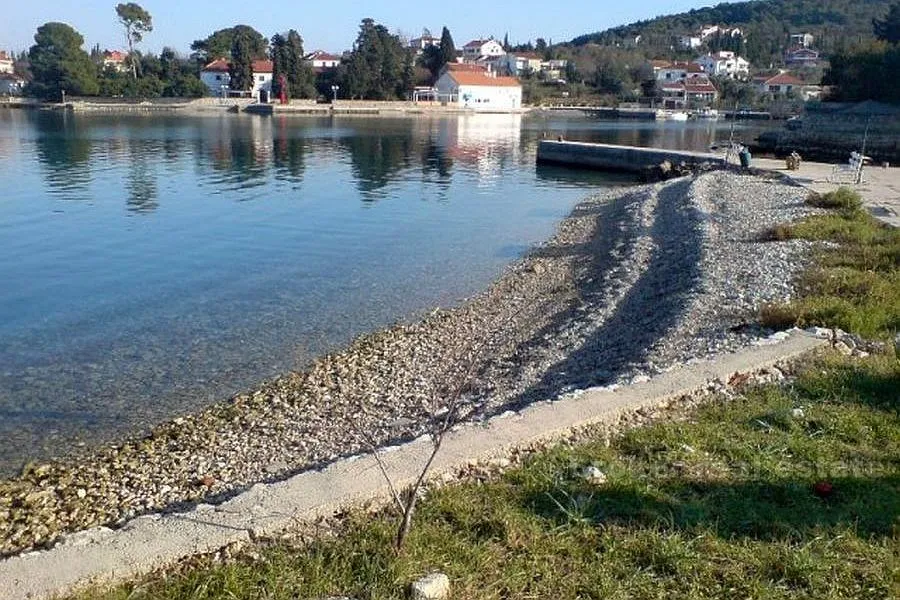 velika vila za prodaju - slika 3