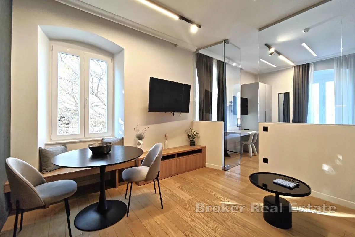 uhodane apartmanske jedinice u centru grada - slika 2