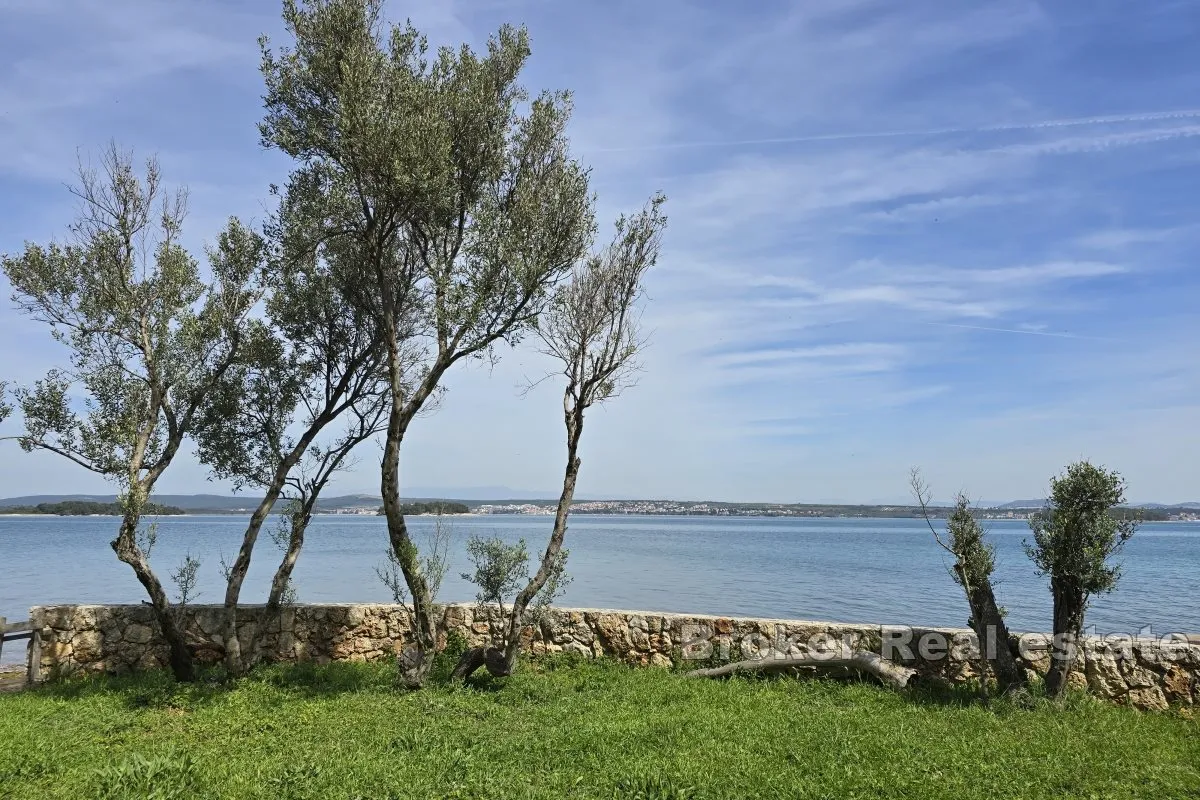 vila u prvom redu do mora - slika 4