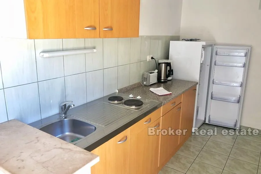 apartmanska kuća, prvi red do mora - slika 15