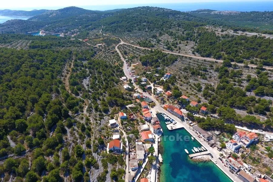 nezavršena kuća blizu mora na otoku kod šibenika - slika 3