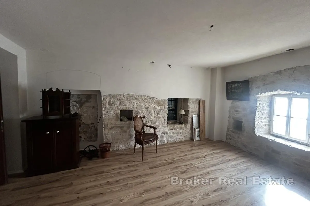 kamena kuća - slika 16