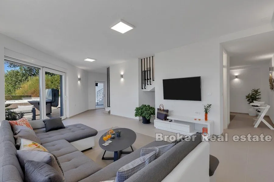 apartmanska kuća s pogledom na more - slika 7