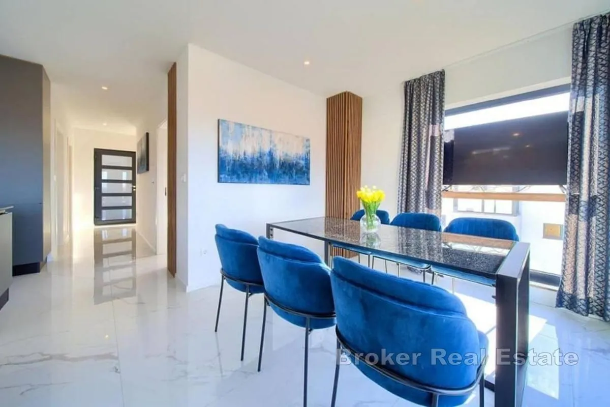 penthouse s dva odvojena stambena dijela - slika 5