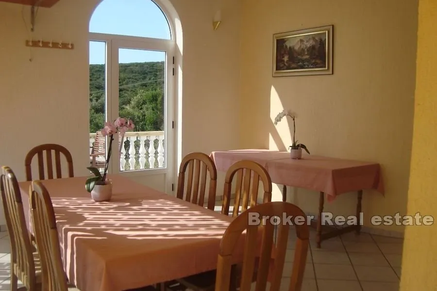 apartmanska kuća blizu mora - slika 4