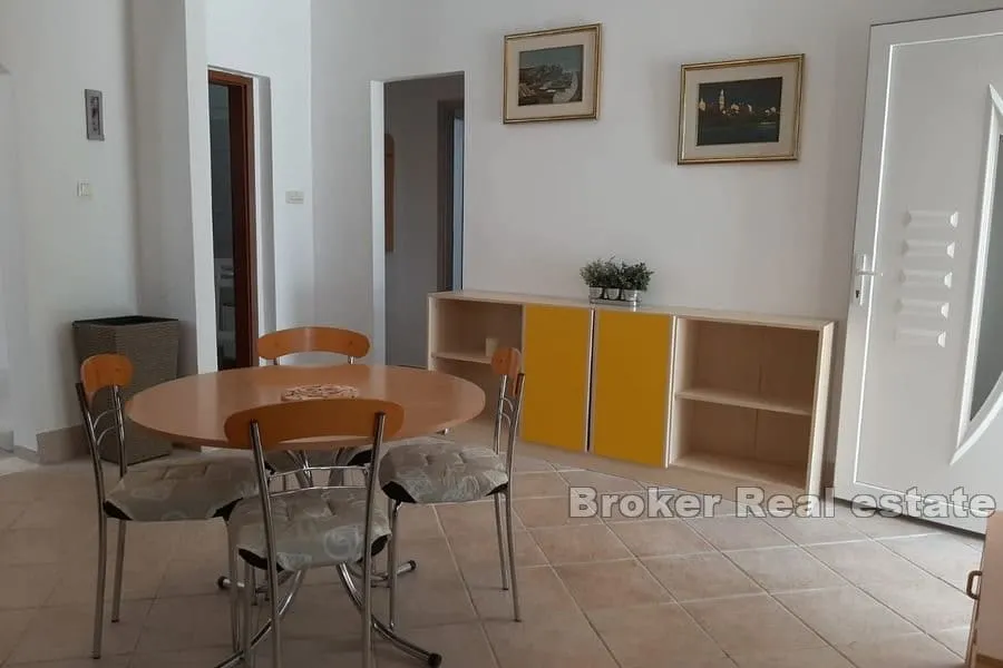 apartmanska kuća blizu mora - slika 6