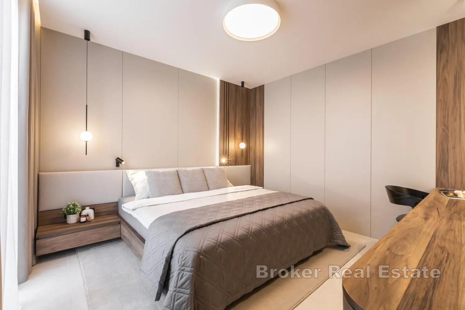 izuzetan dvoetažni penthouse - slika 14