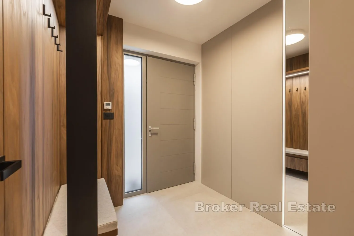 izuzetan dvoetažni penthouse - slika 20