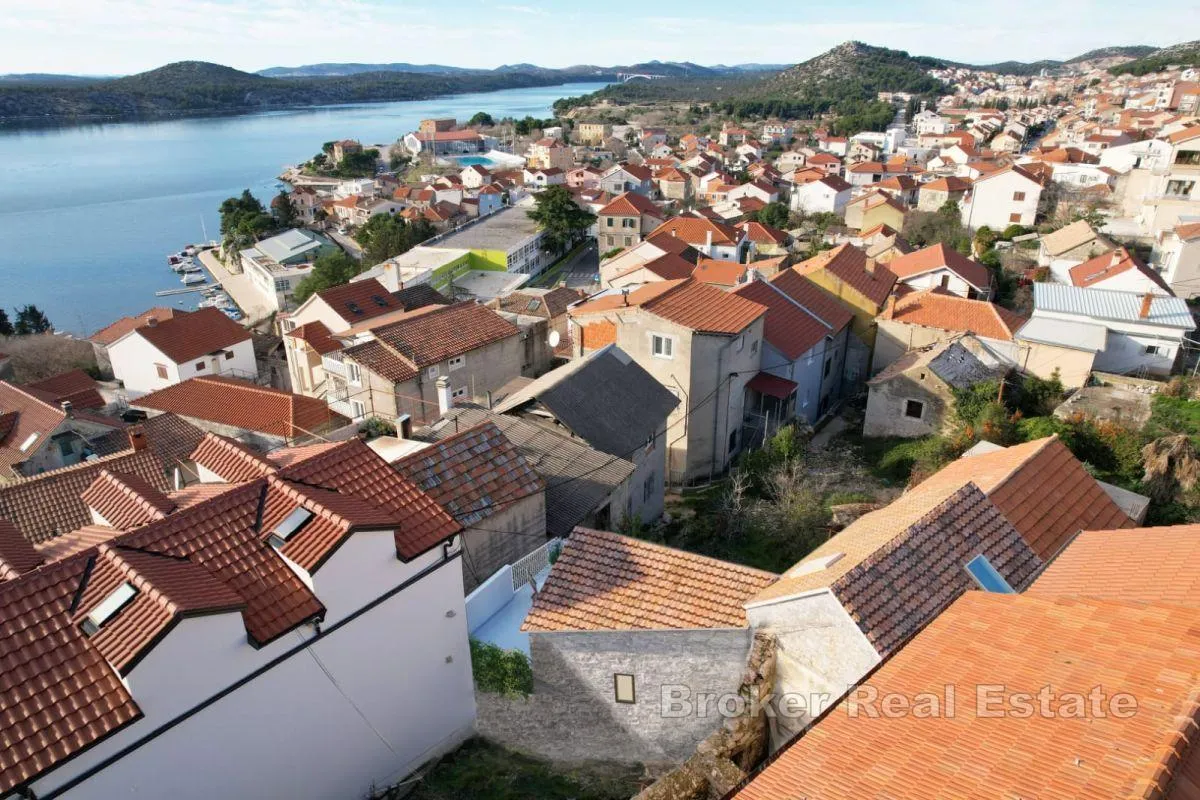 dalmatinska kamena kuća za renovaciju s projektom - slika 2
