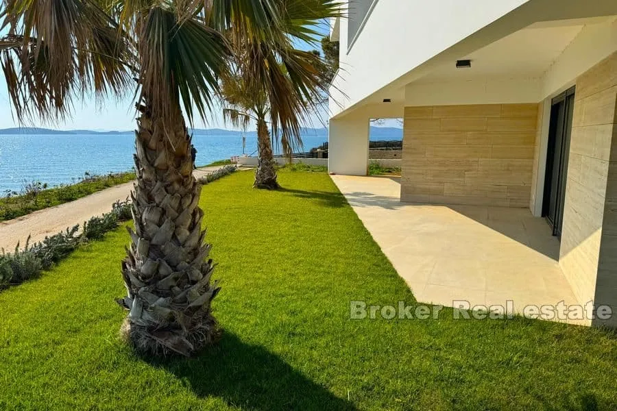 moderan apartman prvi red do mora - slika 3