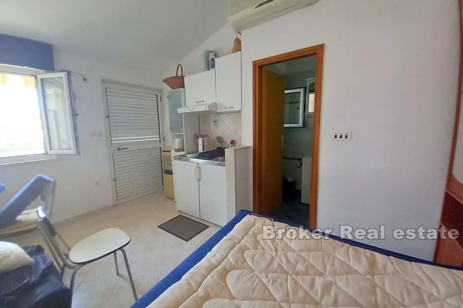 kuća i građevinsko zemljište s pogledom na more - slika 6