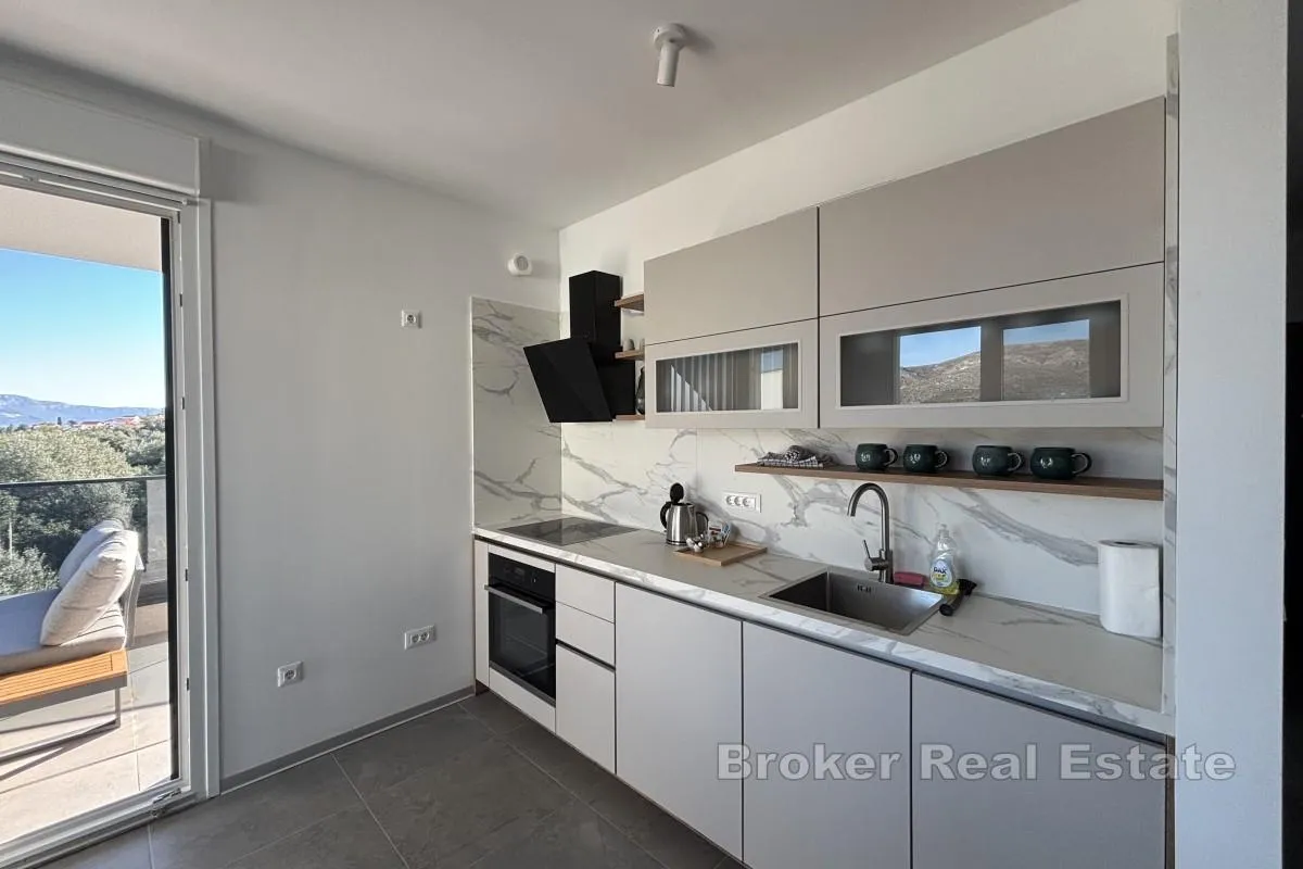 penthouse stan s pogledom na more i krovnom terasom - slika 8