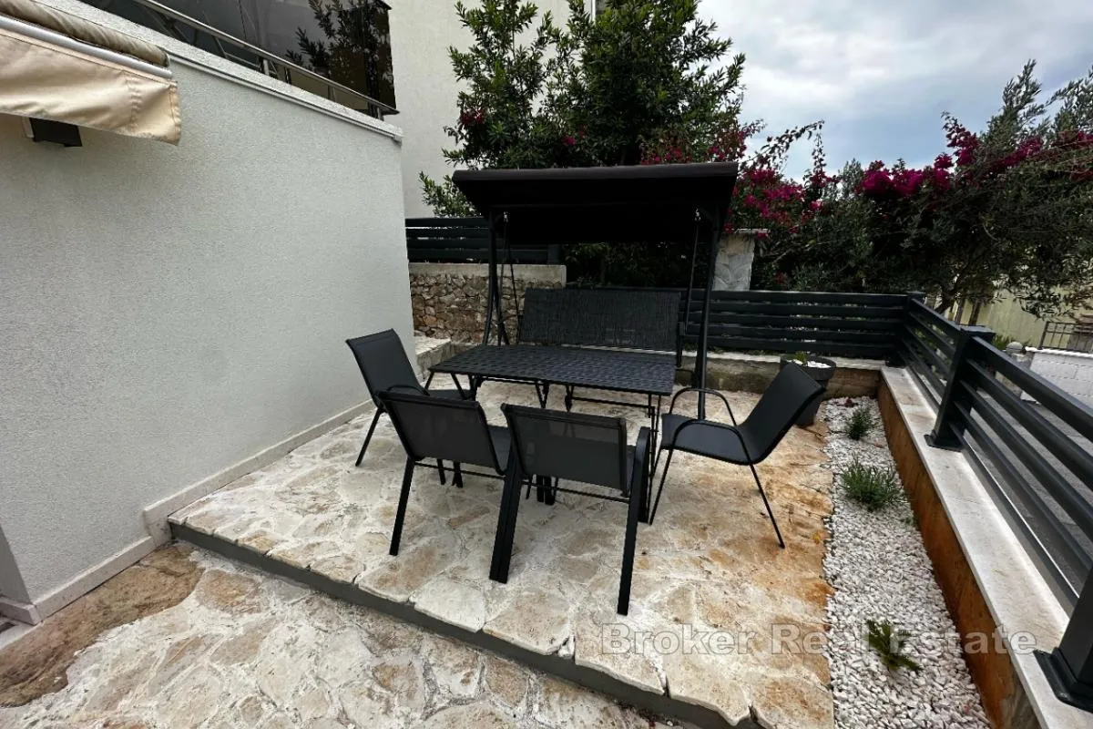 prekrasna kuća s bazenom i spektakularnim pogledom na more - slika 20
