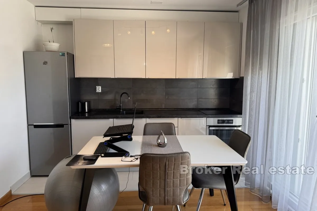 moderno uređen apartman - slika 3