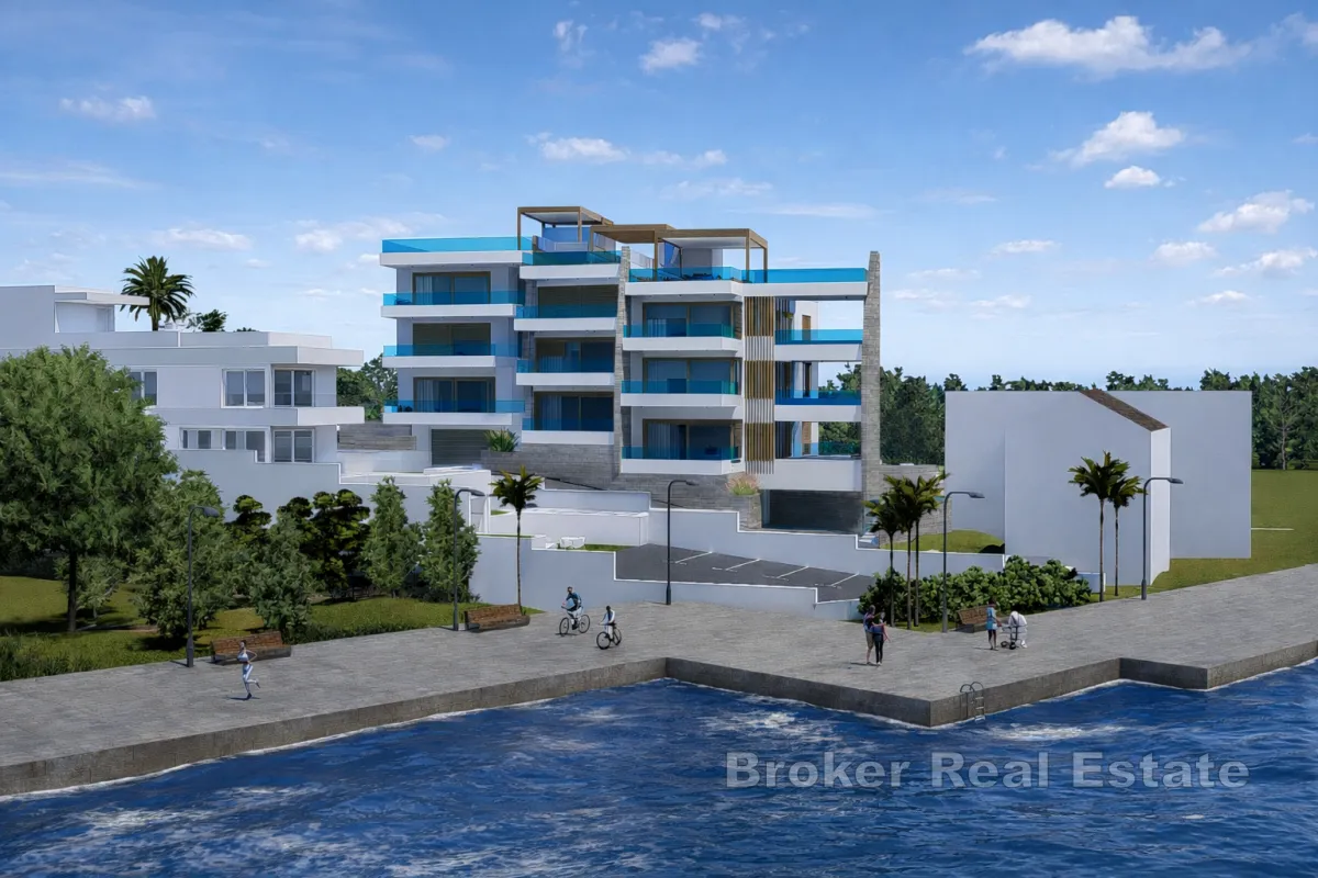 penthouse s bazenom i krovnom terasom - otvoren pogled na more - slika 6
