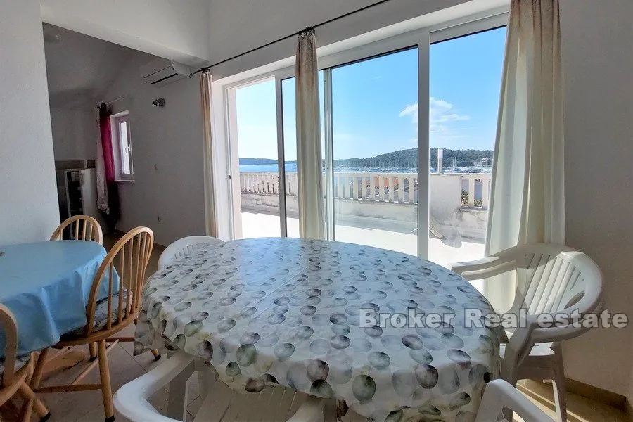 apartmanska kuća s pogledom na more - slika 8