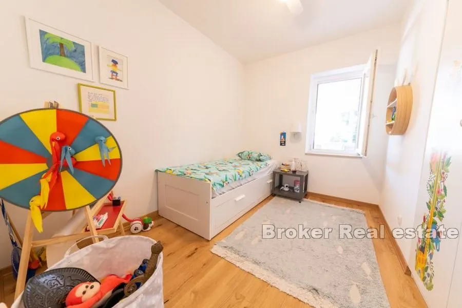 renovirana kamena kuća - slika 11