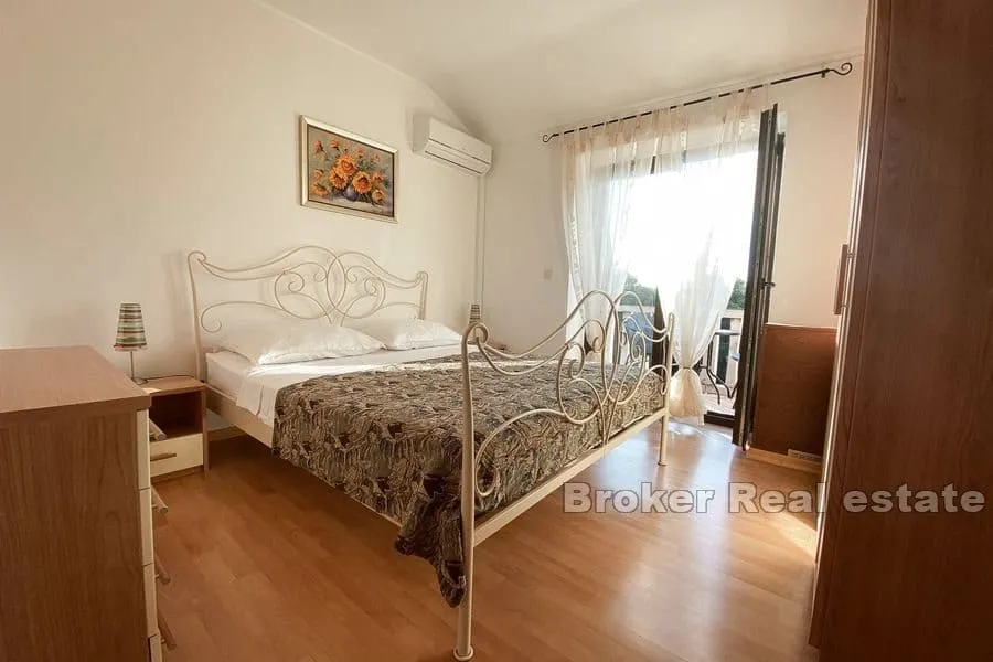 apartmanska kuća blizu mora - slika 10