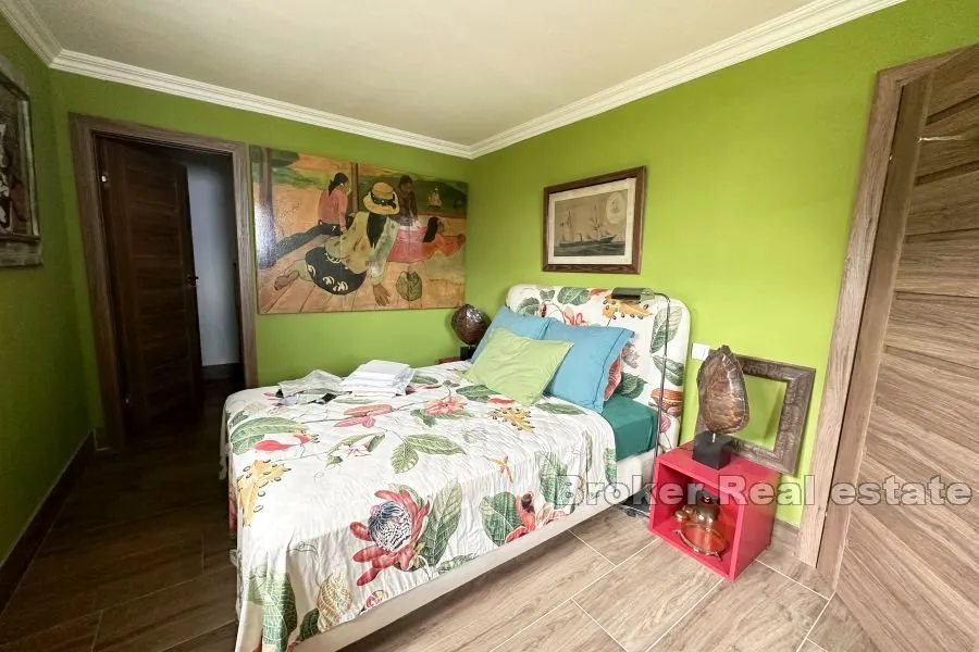 kuća u blizini mora s prekrasnim pogledom - slika 12