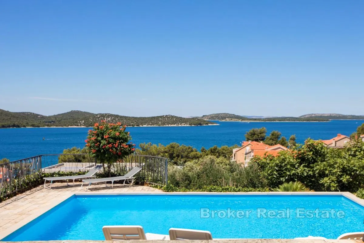 Mediteranska vila s panoramskim pogledom na more - Primošten