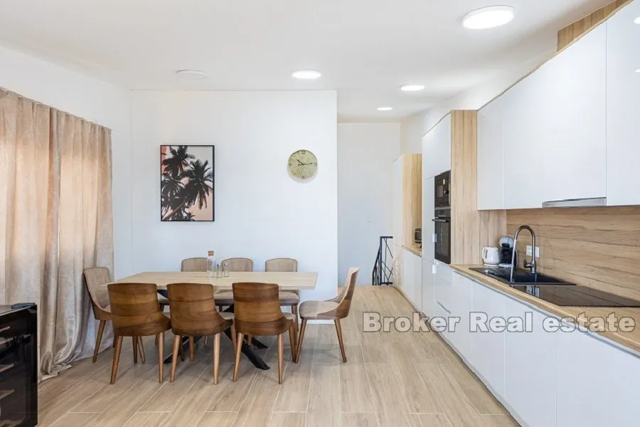 apartman prvi red do mora - slika 4