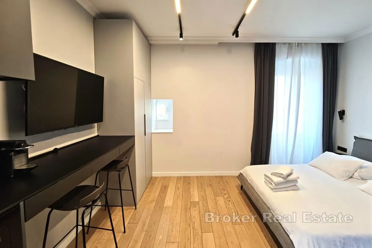 uhodane apartmanske jedinice u centru grada - slika 17